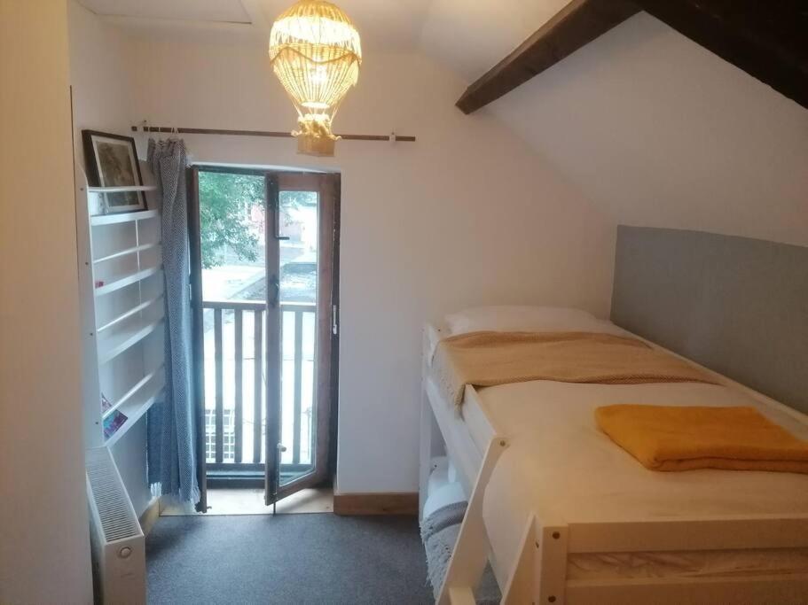 The Old Barn, Cosy Townhouse In Leominster Villa Exteriör bild