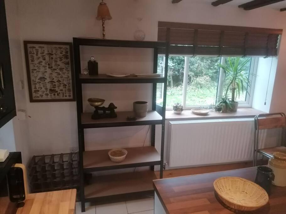 The Old Barn, Cosy Townhouse In Leominster Villa Exteriör bild